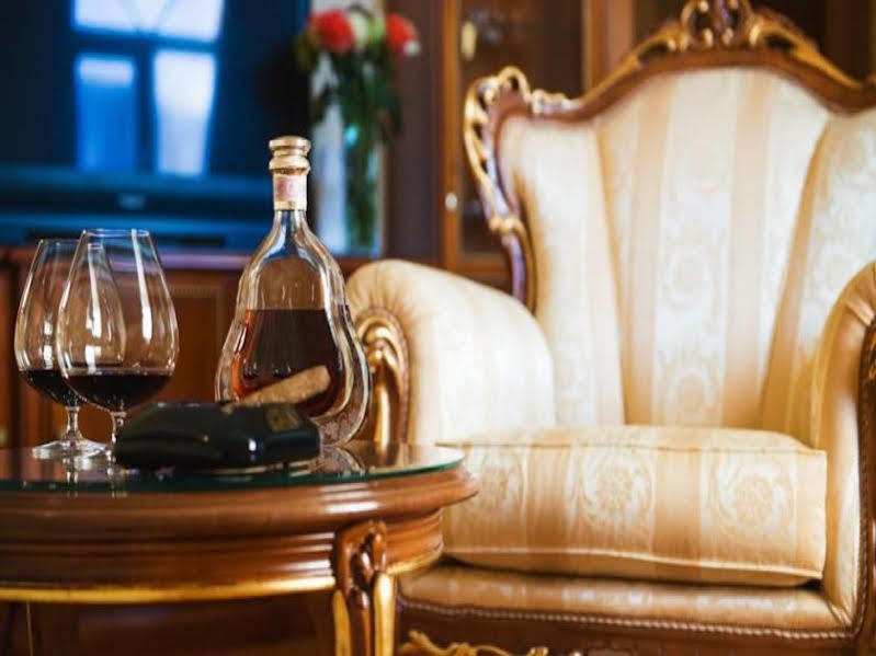 Hotel Optima Collection Podil Plaza Kijów Zewnętrze zdjęcie