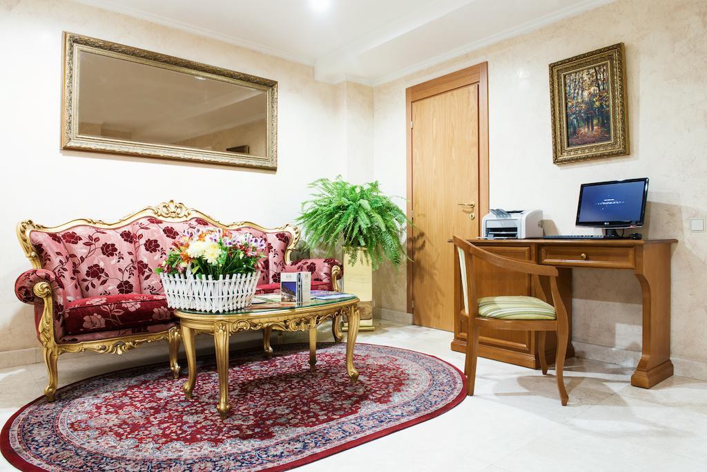 Hotel Optima Collection Podil Plaza Kijów Zewnętrze zdjęcie