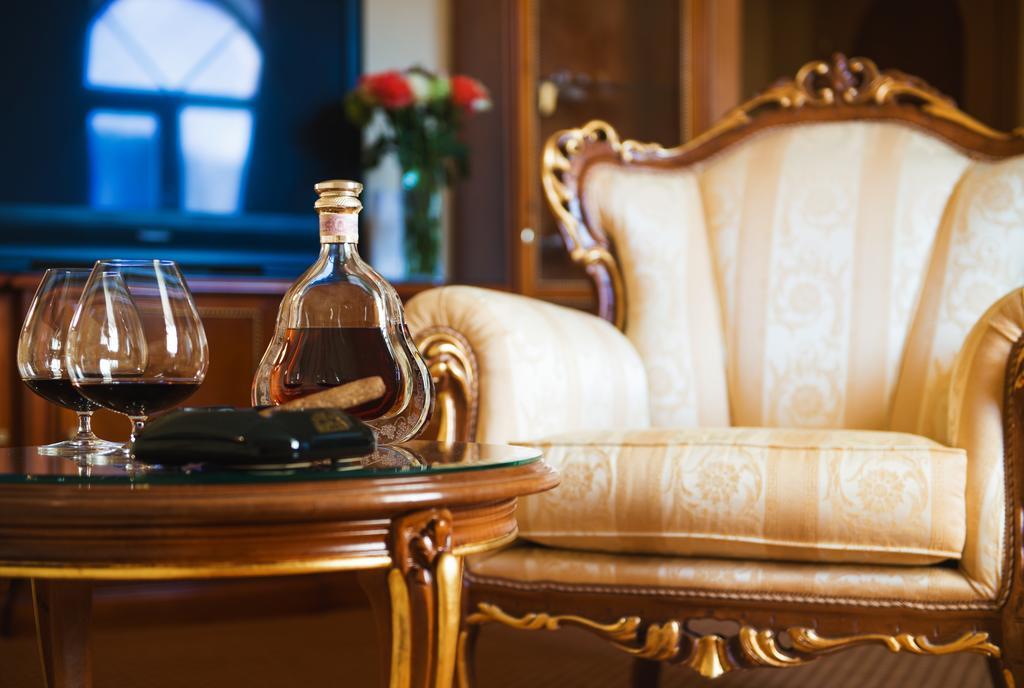 Hotel Optima Collection Podil Plaza Kijów Zewnętrze zdjęcie