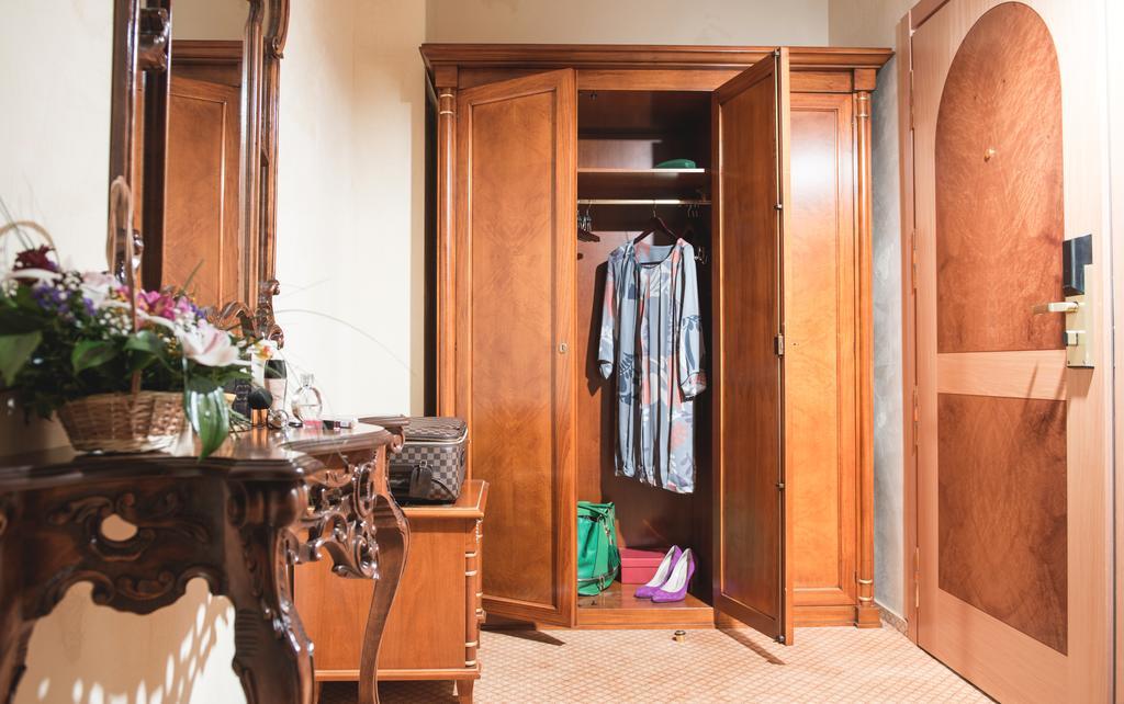 Hotel Optima Collection Podil Plaza Kijów Zewnętrze zdjęcie