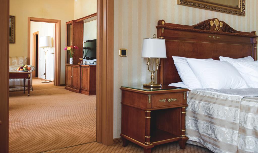 Hotel Optima Collection Podil Plaza Kijów Zewnętrze zdjęcie